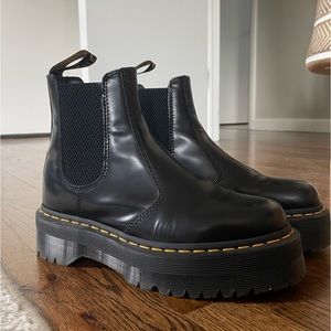 SMOOTH LEATHER PLATFORM CHELSEA BOOTS